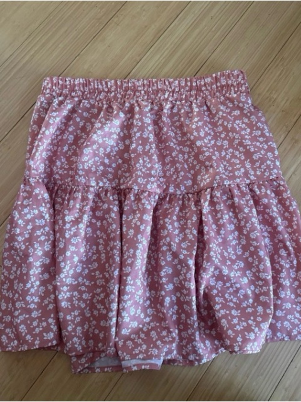 SHEIN Dusty Pink Floral Tiered Skater Skirt
